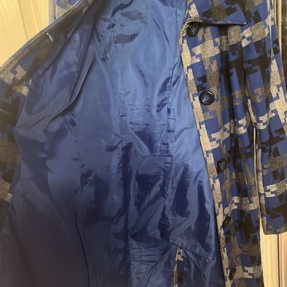 Jacket - Picture 2 of 2